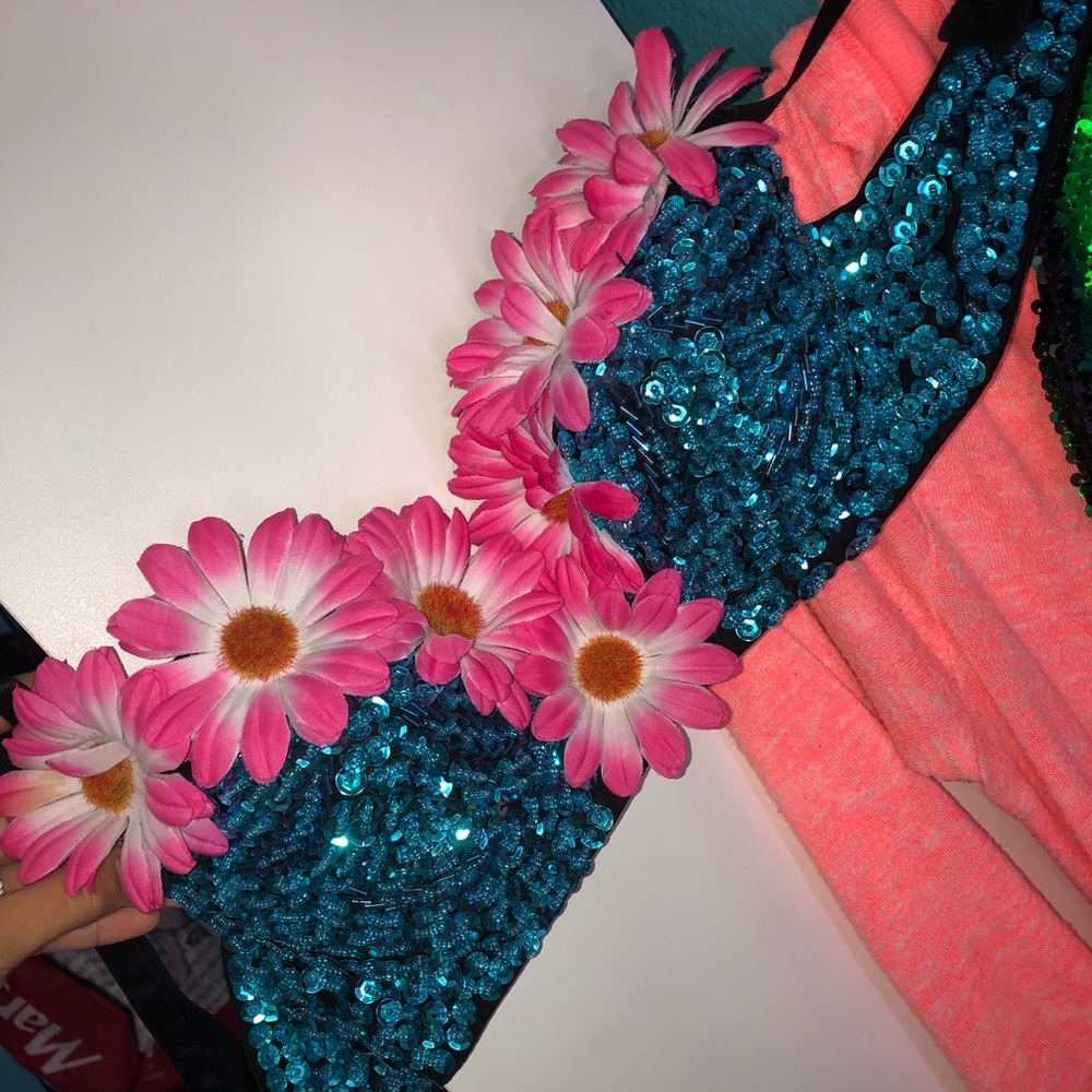 Rave top